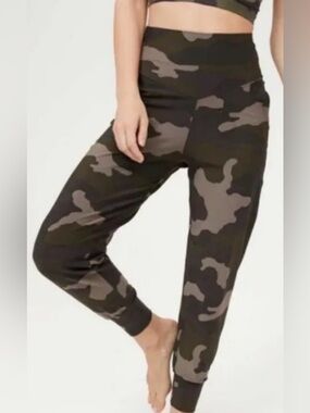 aerie Camo High-Waist Leggings